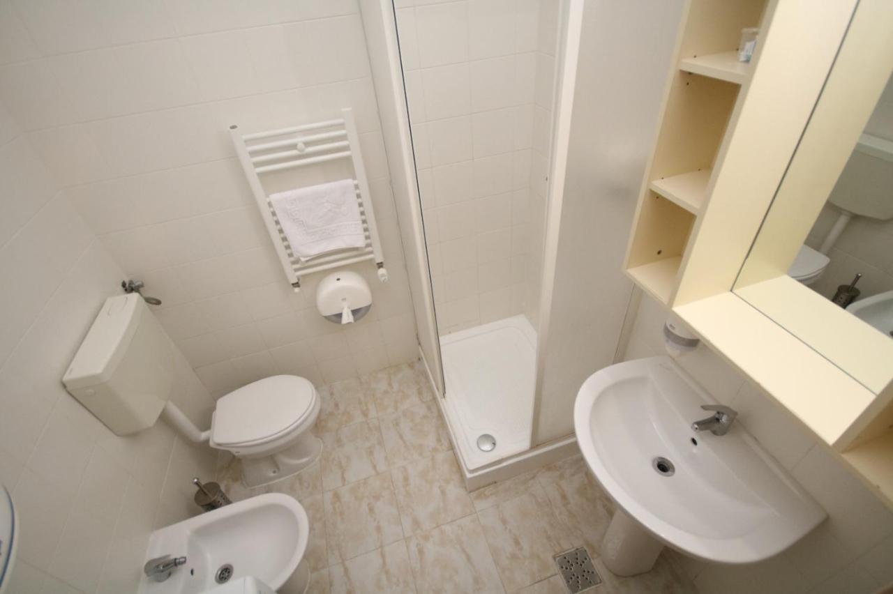 Studio Lime - Self Check-In Timisoara Ngoại thất bức ảnh